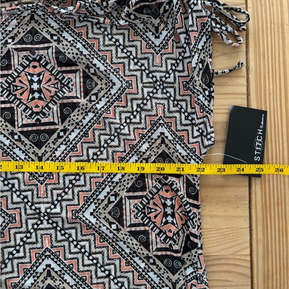 Chic Geometric Print Tunic Top - Picture 7 of 11